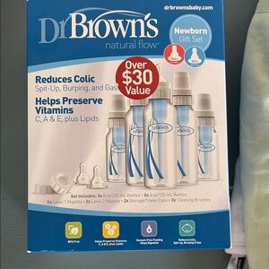 Dr. Brown's Newborn Gift Set - Clear with Blue Accents